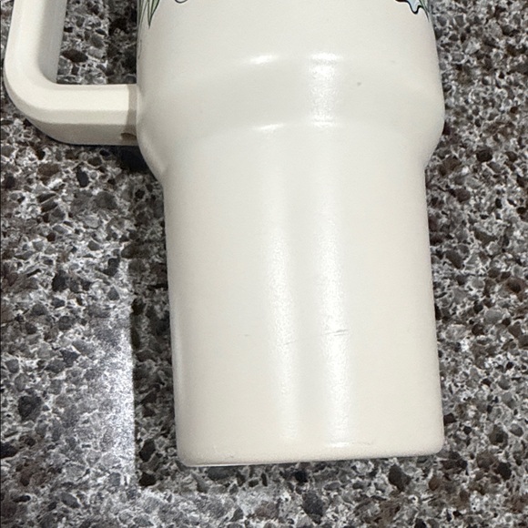 Stanley 40 oz Quencher – Cream Floral Artist Edition (2022, Glynn Rosenberg) - Picture 9 of 16